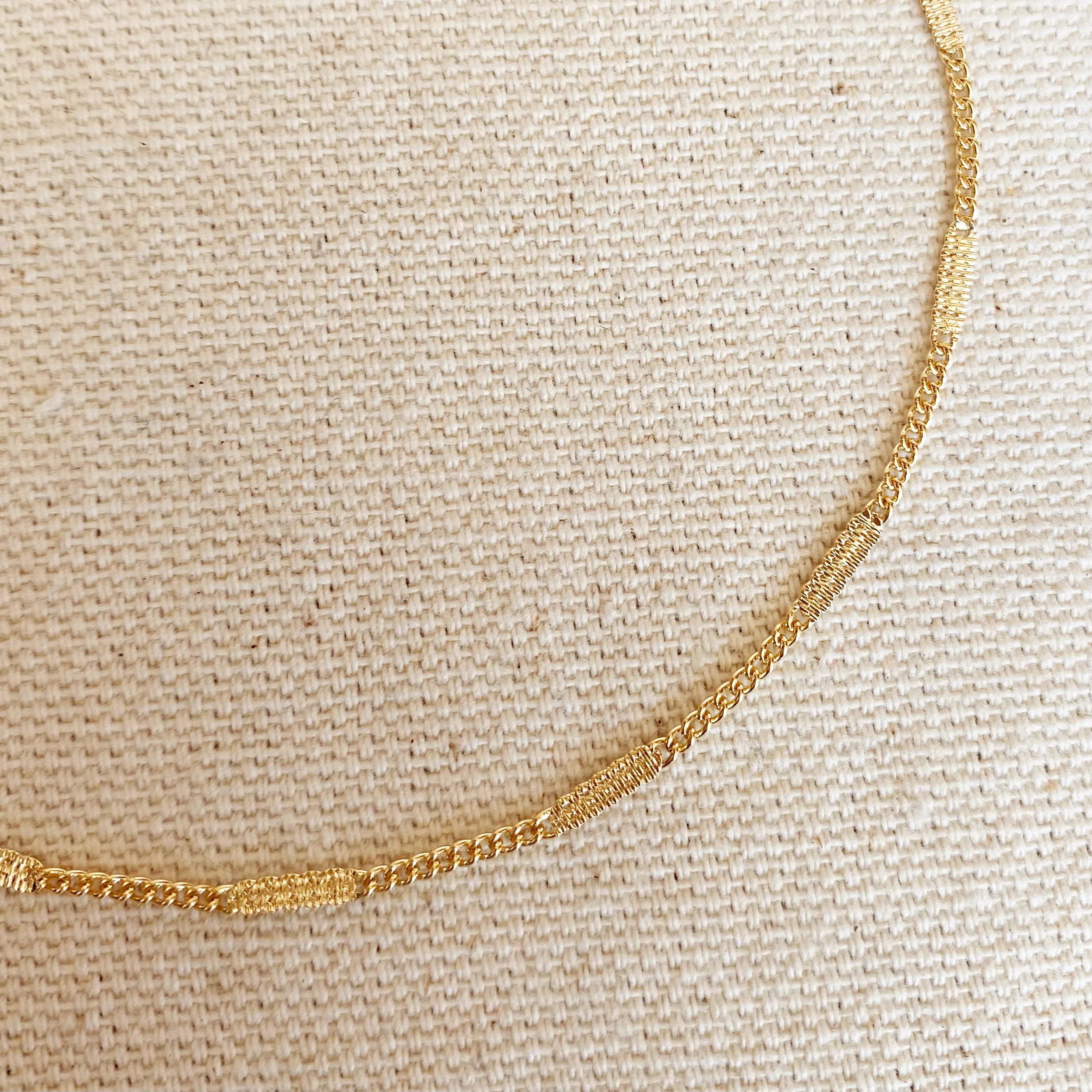 18k Gold Filled Pressed Detail Chain Anklet