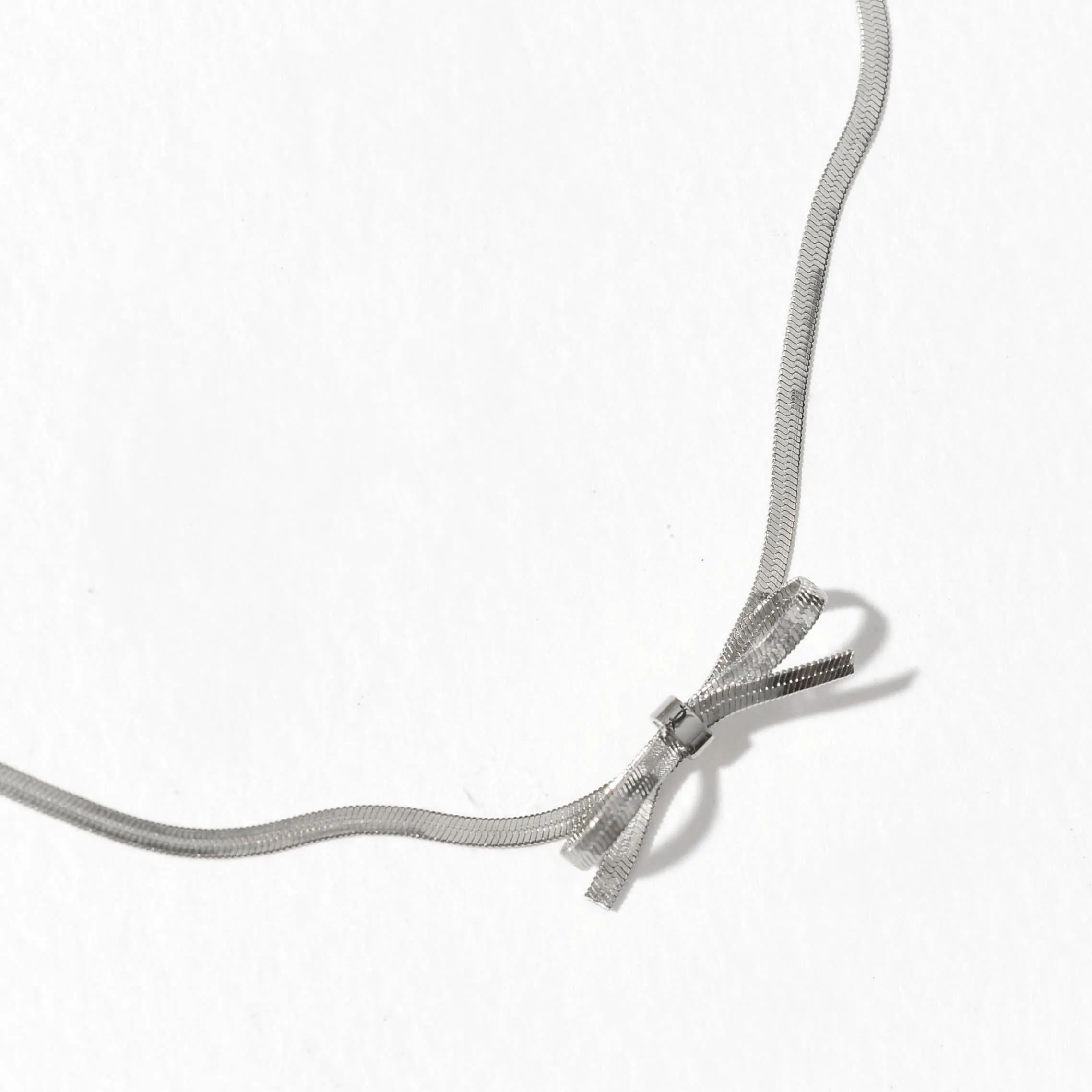 Bella Bow Necklace | Silver