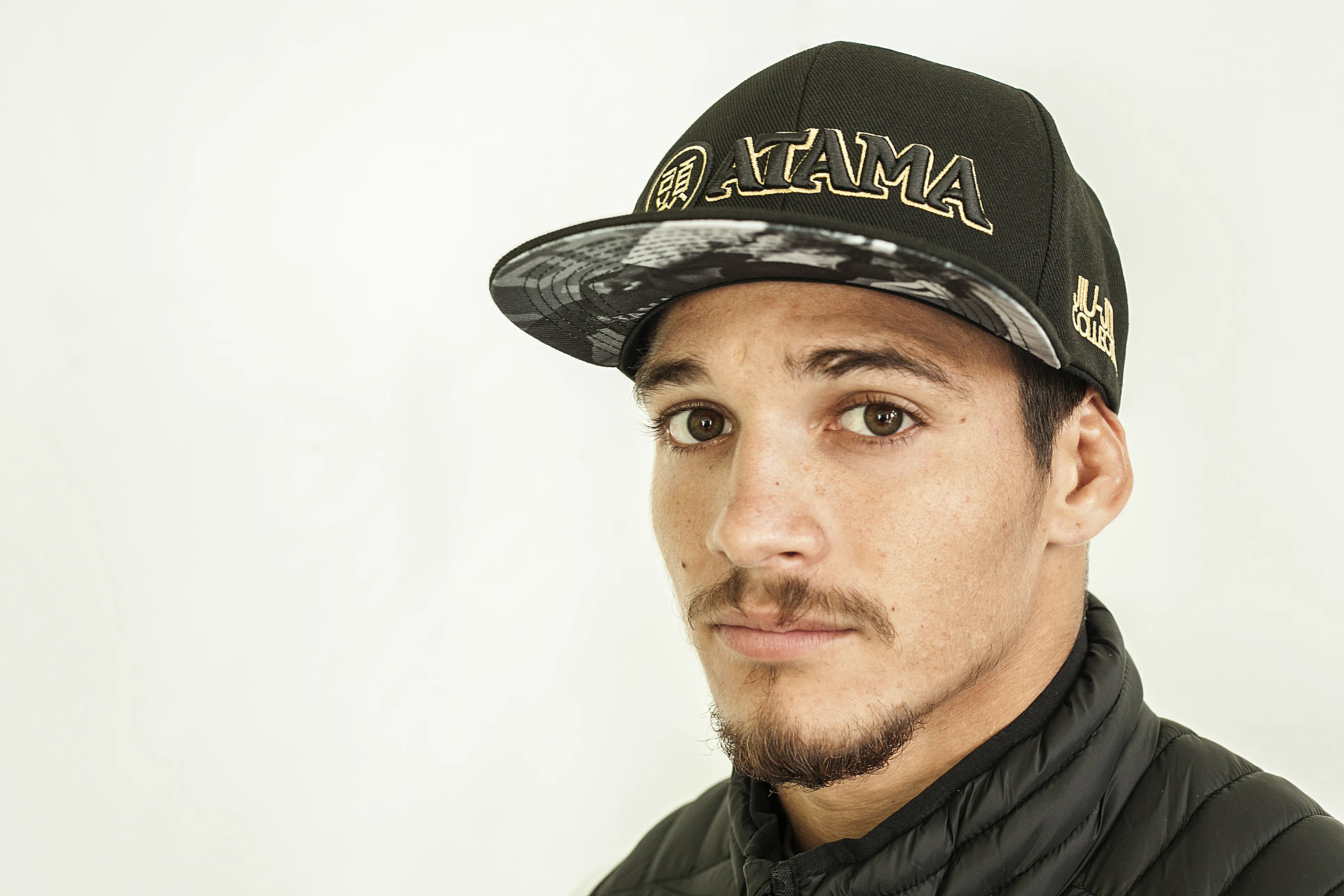 BLACK ATAMA SNAPBACK HAT