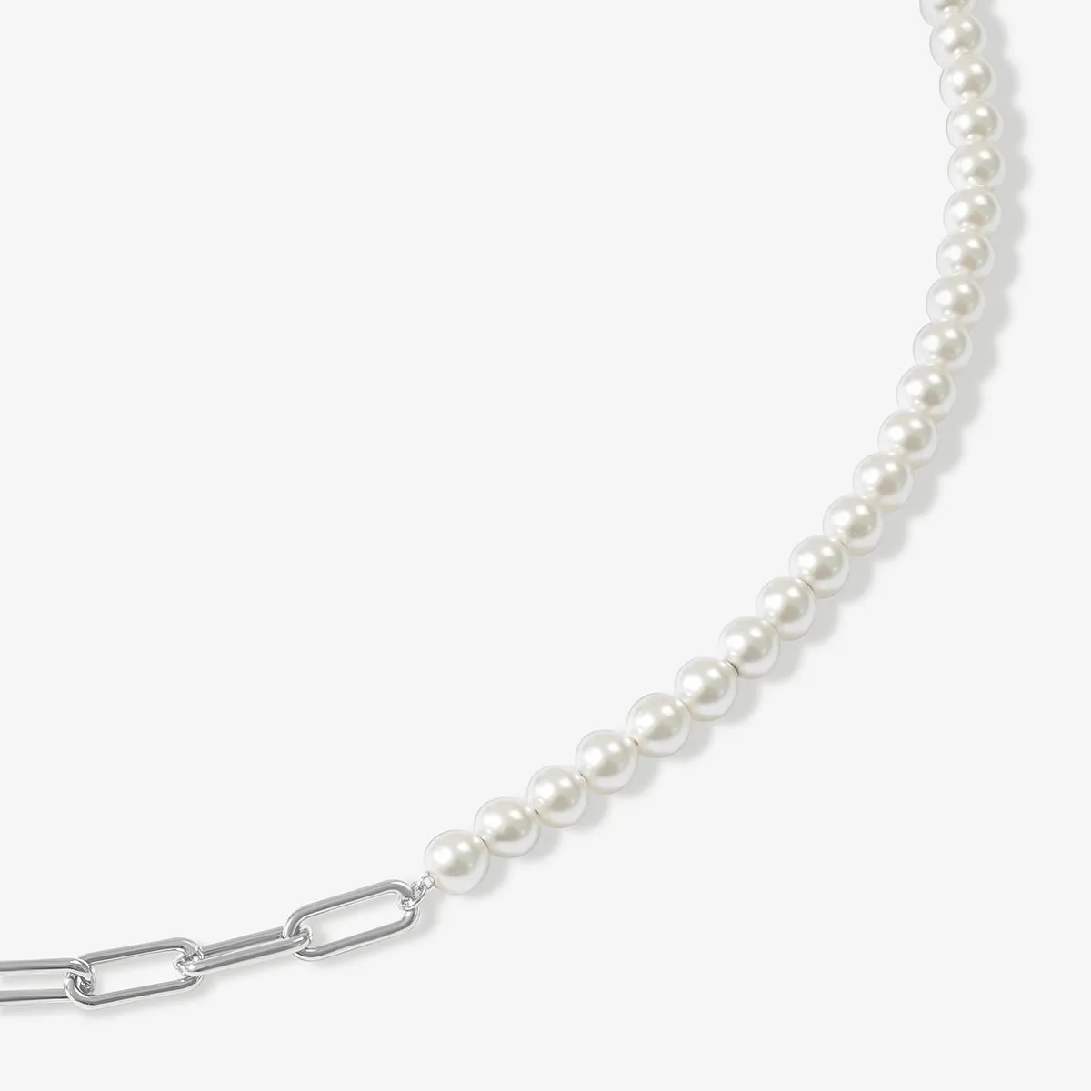 Harper pearl necklace