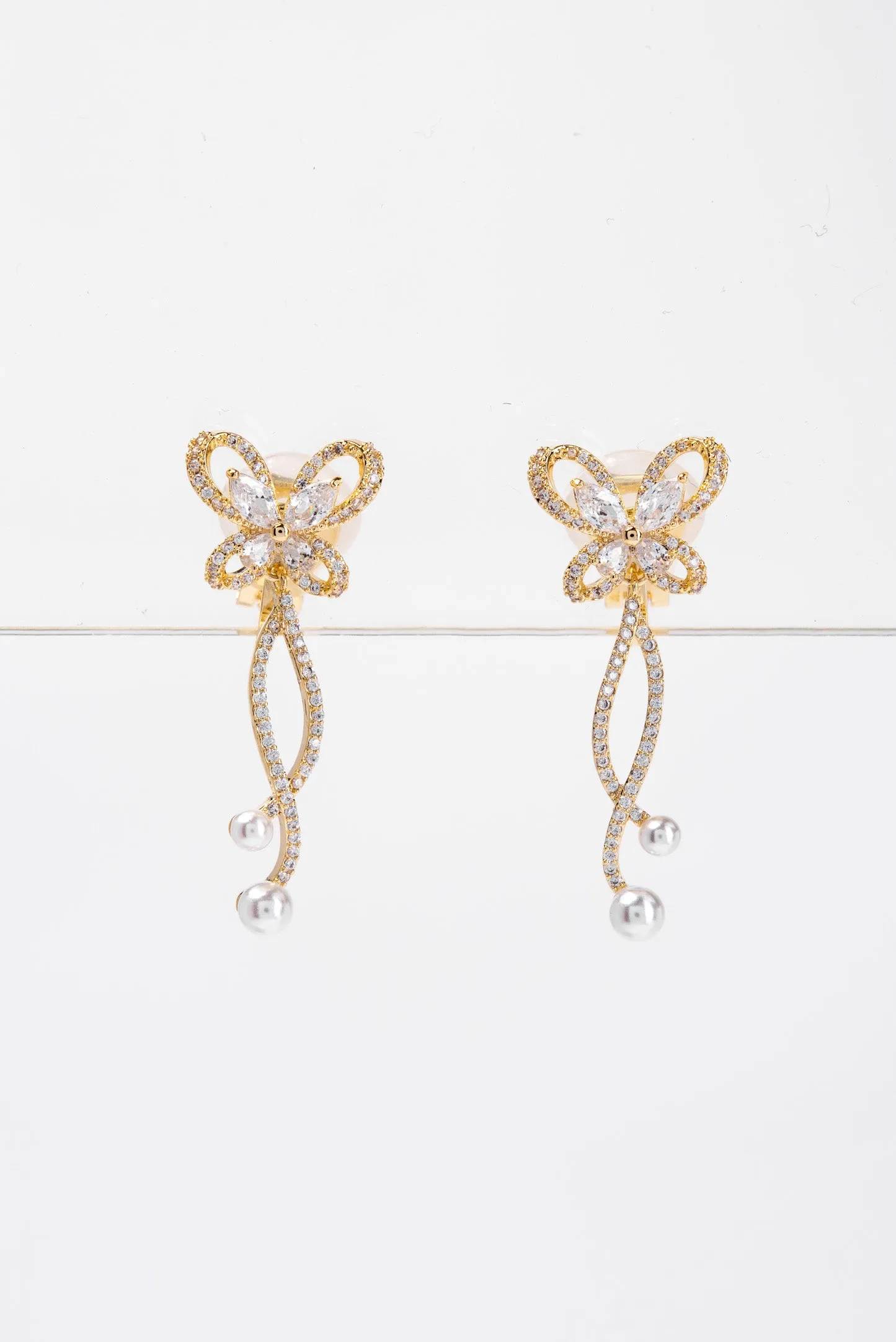 Isla Butterfly Bow Rhinestone Pearl Dangle Earrings - Gold