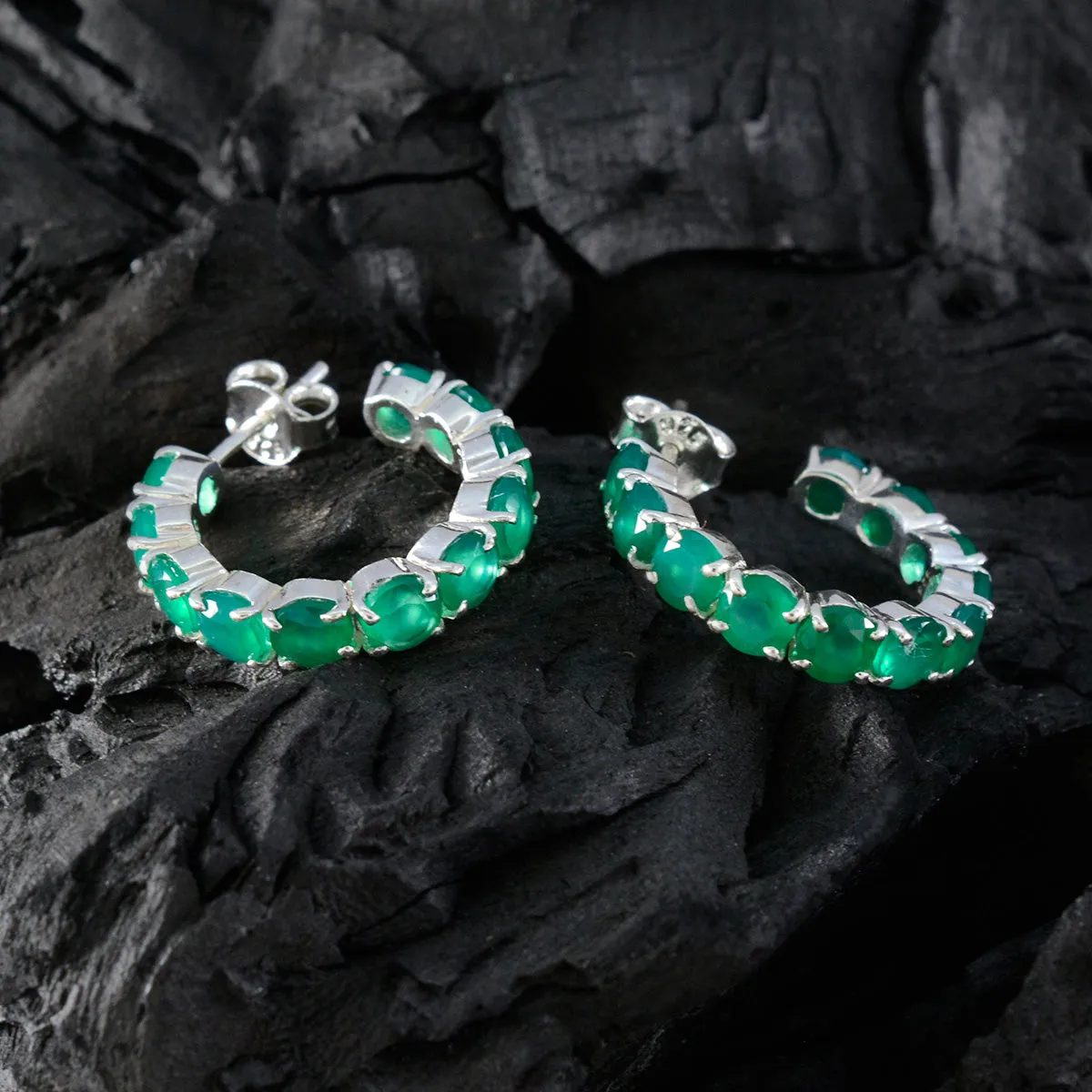 Riyo Beauteous 925 Sterling Silver Earring For Damsel Green Onyx Earring Bezel Setting Green Earring Stud Earring