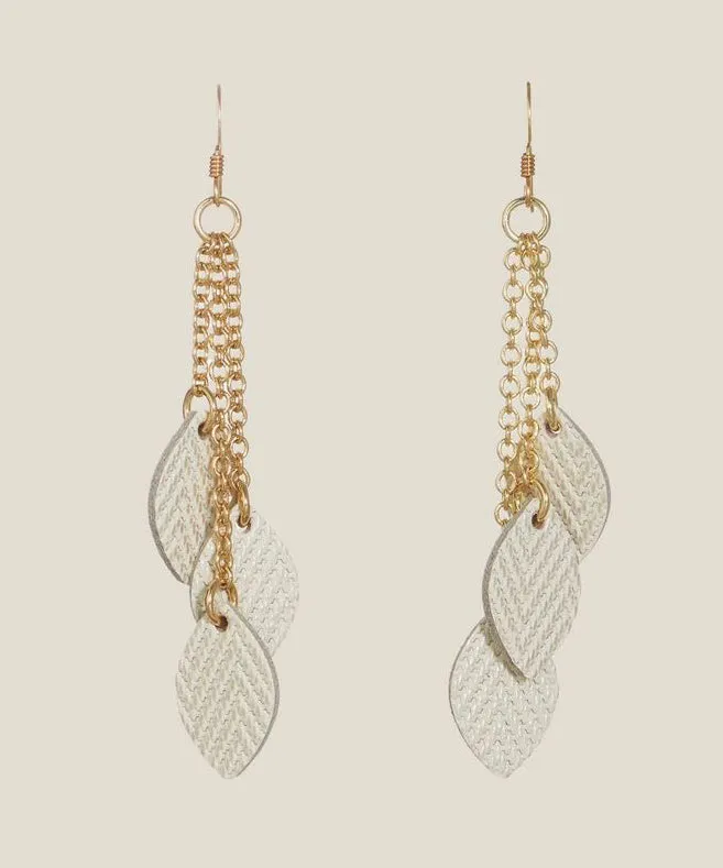 Soft Pearl Faunas Earrings - Gold