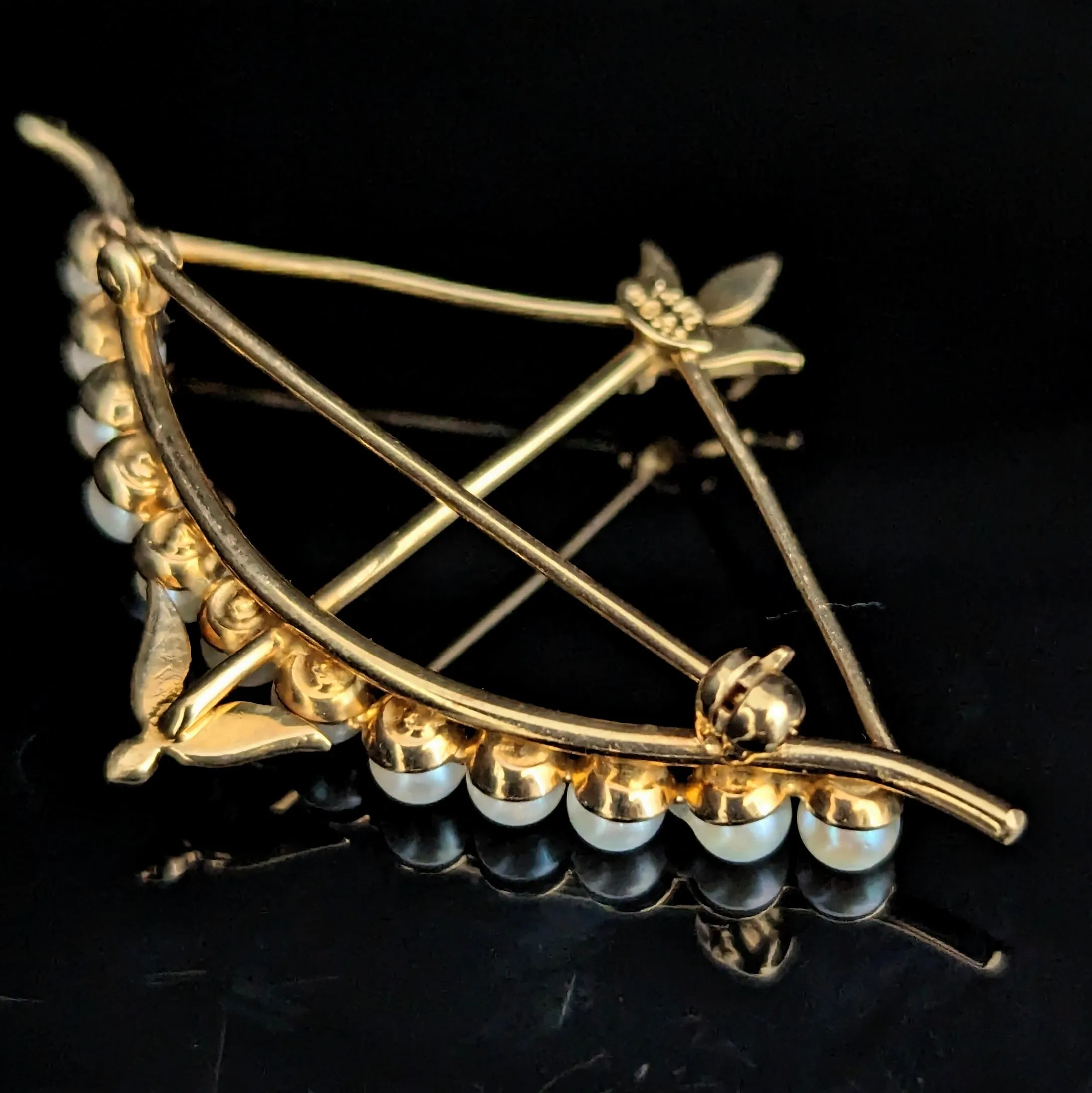 The Sylva - by Carl Art Inc. Vintage Pearls 14k Yellow Gold Bow and Arrow Brooch