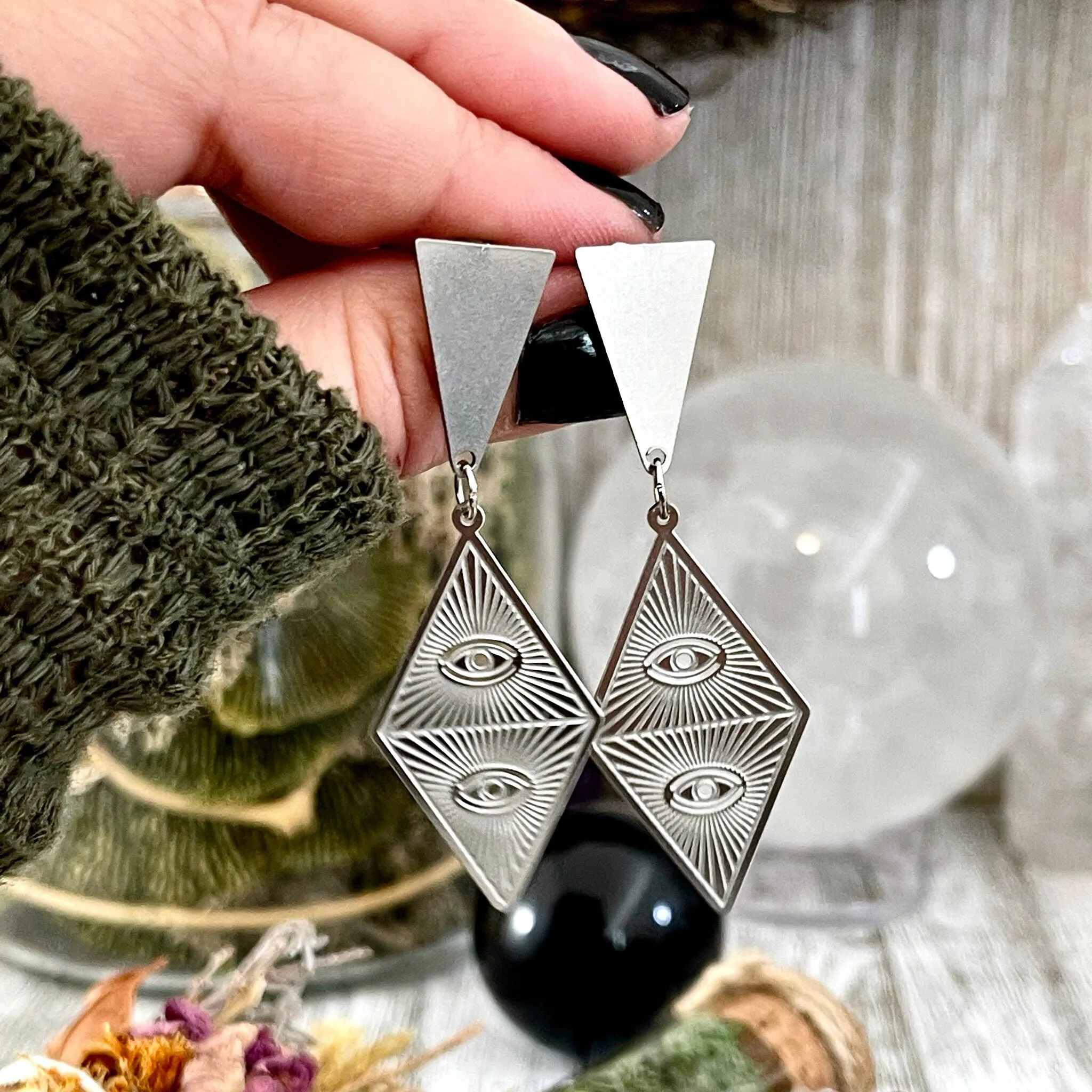 Triangle Eye Earrings in Hypoallergenic Stainless Steel / Witchy Geometric Eye Earrings